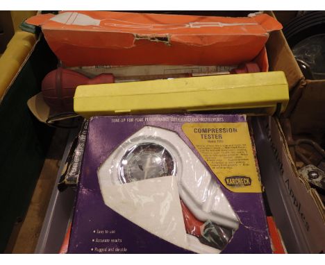 Selection of car tuning and diagnostic equipment to include Gunsons timing light. Not available for in-house P&amp;P, contact