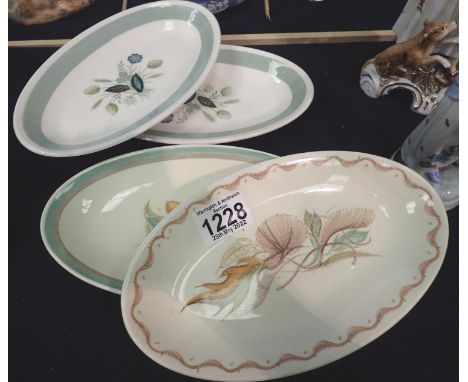 Four oval pin dishes to include two Susie Cooper examples. P&amp;P Group 2 (£18+VAT for the first lot and £3+VAT for subseque