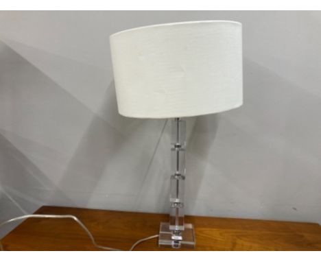 A LARGE MODERN GLASS AND CHROME TABLE LAMP WITH CREAM SHADE 58CM HIGH LAMP ONLY