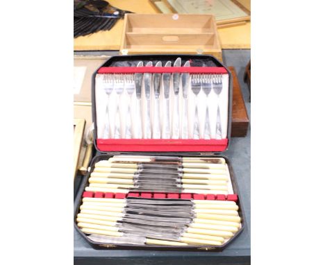 A VINTAGE CANTEEN OF CUTLERY PLUS THREE CUTLERY TRAYS