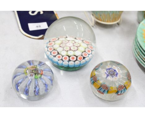 THREE VINTAGE PAPER WEIGHTS TO INCLUDE TWO MURANO