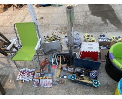 AN ASSORTMENT OF ITEMS TO INCLUDE AN ANGLE GRINDER, JIGSAW BLADES AND SEALANT ETC