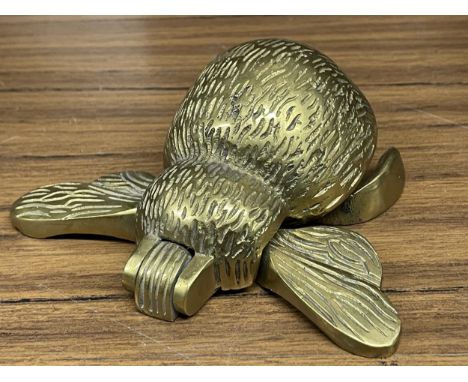 A SOLID BRASS BUMBLE BEE DOOR KNOCKER