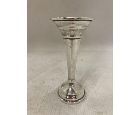 A HALLMARKED BIRMINGHAM SILVER CANDLESTICK WITH WEIGHTED BASE, GROSS 144G