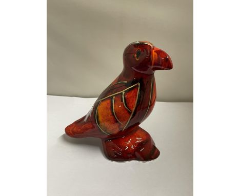 AN ANITA HARRIS PUFFIN HANDPAINTED AND SIGNED IN GOLD
