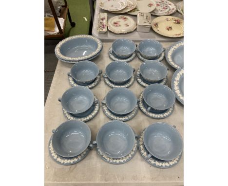 FIFTY FOUR PIECES OF VINTAGE WEDGWOOD EMBOSSED QUEEN'S WARE TO INCLUDE VARIOUS SIZES OF PLATES, SERVING PLATES, SERVING BOWLS