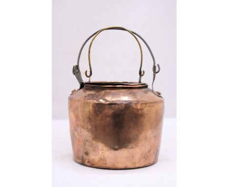 A VINTAGE COPPER GLUE POT