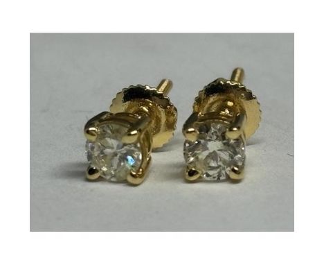 A PAIR OF 14 CARAT YELLOW GOLD SOLITARE DIAMOND STUD EARRINGS TOTAL DIAMOND WEIGHT 0.51 CARATS IN A PRESENTATION BOX WITH A C