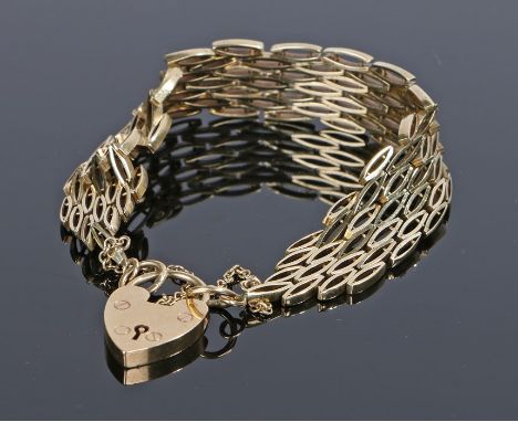 9 carat gold gate bracelet, with a navette effect link bracelet and padlock clasp, 34 grams