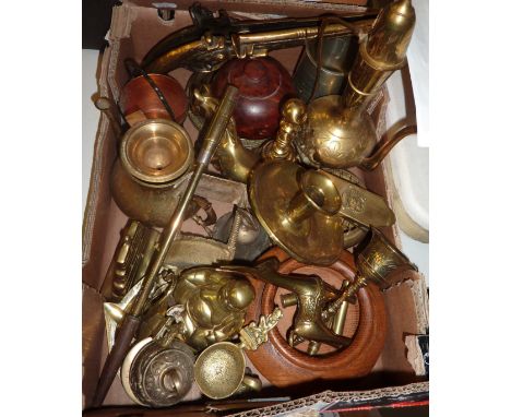 Small selection of brass collectables inc poker candlestick etc
