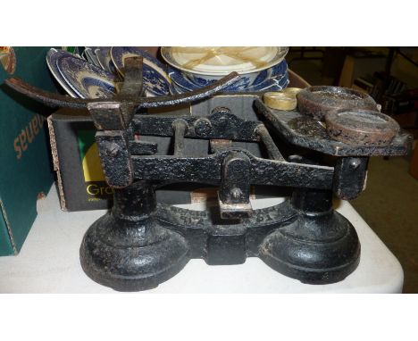 Cast set of scales