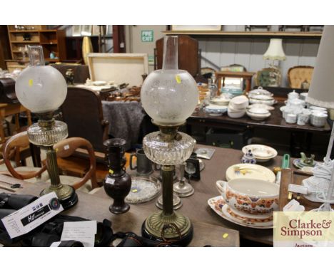 A Hinks Duplex brass and glass oil lamp