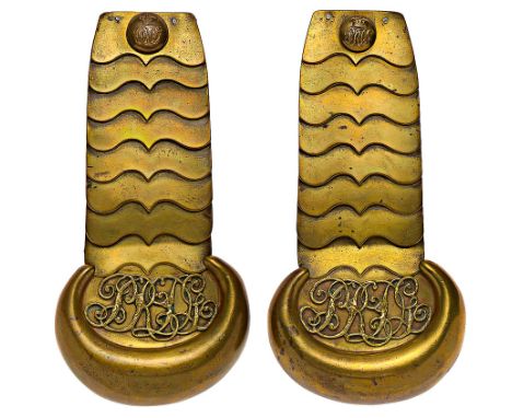 7th (Princess Royal’s) Dragoon Guards Victorian OR’s pair of shoulder scalesGood scarce brass pair, each of eight scalloped s