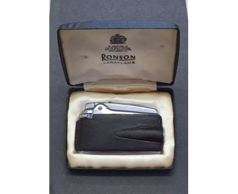 Ronson Varaflame Vintage Boxed Gas Lighter in a Case. Leather bound lighter, made in England with original instruction leafle