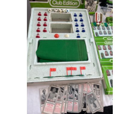 Selection of Subbuteo includes c100 teams etc 