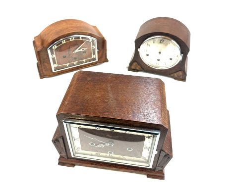 Selection of vintage mantel clocks all three key hole two with pendulum- all untested spares and repairs 