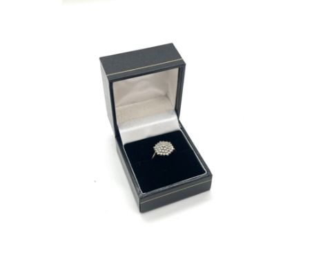 9ct gold ladies diamond ring, UK size L, Weight 2.9g 