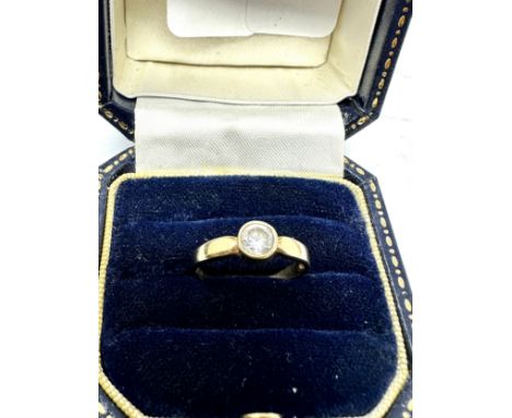 9ct gold clear stone ring 1.2g 