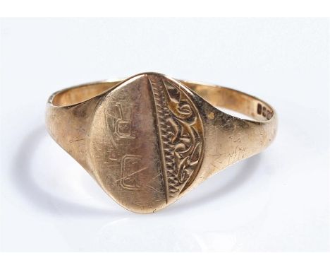 9 carat ring engraved DR 