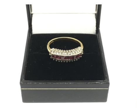 An 18ct gold ruby and diamond ring, approx 3.4g and approx size M.