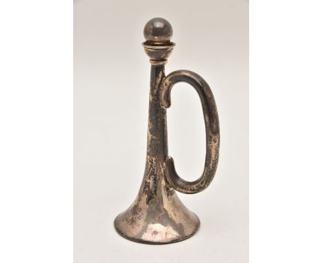 AN EARLY 20TH CENTURY NOVELTY SILVER SCENT BOTTLE, in the form of a trumpet, with pull off cover, hallmarked 'Joseph Gloster 