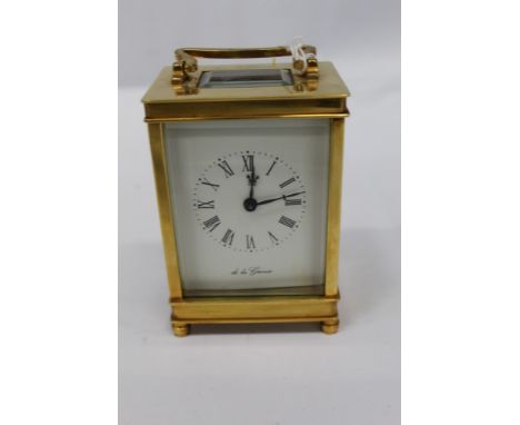 Contemporary brass carriage clock by De La Grense, Oxford with winding key