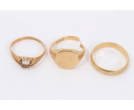 18ct gold signet ring, 18ct gold ring (stone missing) and an 18ct gold wedding ringCondition report: Total weight 15.1g One r