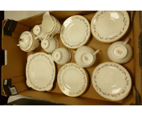 Minton Champagne Patterned Tea Set: 21piece ( one saucer damaged ) 