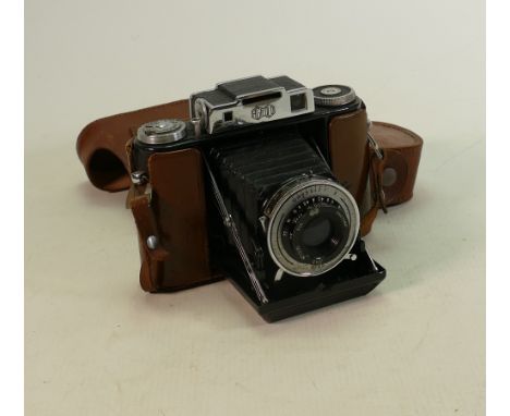 Agifold Camera with Agilux f/45 9cm Lens: With Leather Case &amp; Filter Hood 