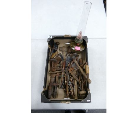 A mixed collection of item to include: Paraffin Oil Lamp, Vintage DIY tools etc 