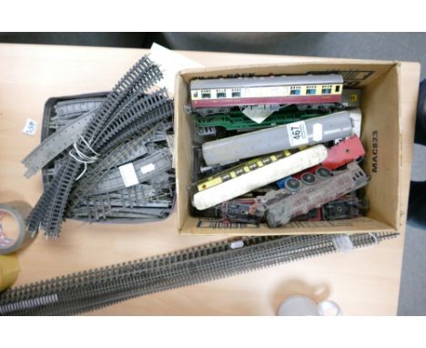 Railway set and track: 00 Gauge engine, carriages, goods wagons, buildings &amp; features and large quantity of track, some d