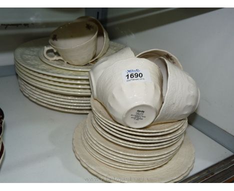 Five large Wedgwood ' Bullfinch' pattern dinner plates and a small tea plate, together with Spode Billingsley Rose pattern si