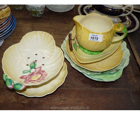 A quantity of Carltonware including buttercup custard jug, etc.