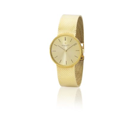 Vacheron &amp; Constantin. An 18K gold manual wind bracelet watchVacheron &amp; Constantin. Montre bracelet en or jaune 18K (