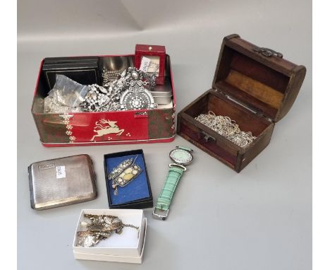 Large collection of silver and other costume jewellery: chains, brooches, pendants, various ladies' watches,engine turned sil