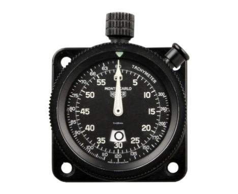 The watch is in fantastic condition complete with the original dash mount. It features second recorder with the large hand re