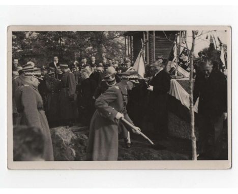 Photo showing generals of the Polish Army throwing earth during the funeral of the heart of Józef Piłsudski in Wilno (Vilnius