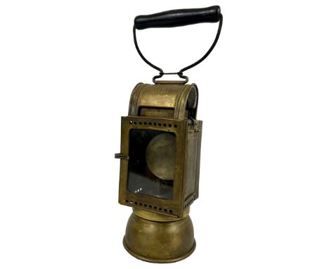 A World War Two period German Railway carbide lamp of Deutsches Reichsbahn, manufactured by Gorlitzen Blechwarenfabrik Wilhel
