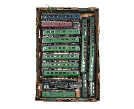 A quantity of OO railway. Including a Bachmann Southern Railway N Class 2-6-0 tender locomotive 1863 in lined olive green liv