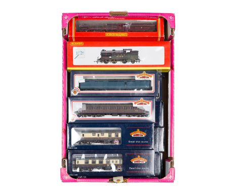 A quantity of OO Hornby and Bachmann. A Hornby GWR King Class 4-6-0 tender locomotive (R082) King James II 6008. A County Cla