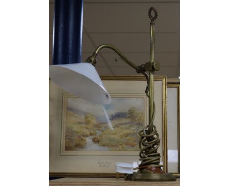 An Edwardian brass reading lamp height 52cm
