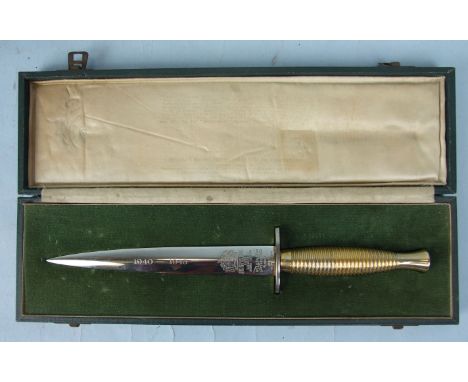 Wilkinson Sword WW2 Commemorative Fairbairn Sykes Commando knife, the blade etched with '1940-45' and Wilkinson Sword marks o