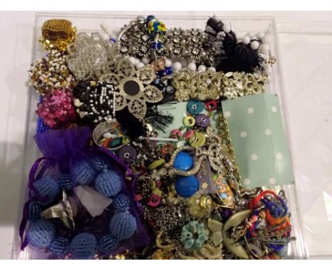 Box containing costume jewellery and chemist scales unit (no scales). Not available for in-house P&amp;P 