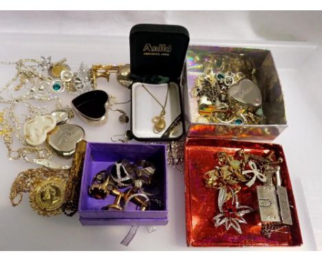 Costume jewellery including a Nephrite Jade pendant on gold plated chain, brooches, rings and cufflinks. UK P&amp;P Group 1 (