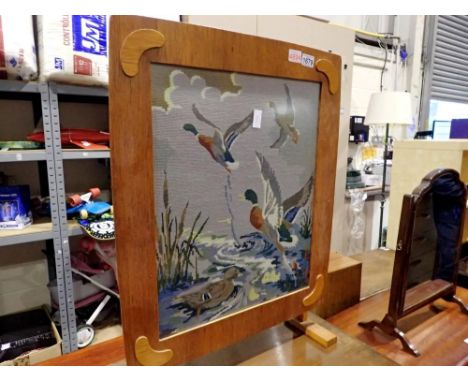 Fire screen with tapestry, 17 x 59 x 77 cm H. Not available for in-house P&amp;P
