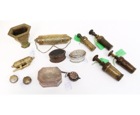 Assorted Betel related items comprising of an hexagonal Indian brass betel leaf holder with engraved decoration, 8.5cm long; 