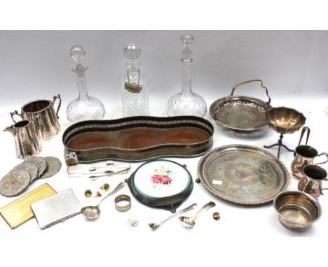 A collection of silver plated items to include decanter set on plated gallery tray, art deco sugar bowl, cigarette cases, chr