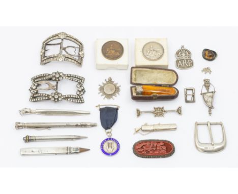 A collection of items to include 19th century paste set shoe buckles, the largest approx 75 x48mm, the smallest approx 25 x 1