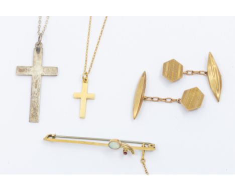 A small collection of jewellery to include an early 20th century opal set 9ct gold bar brooch length approx 55mm, with safety