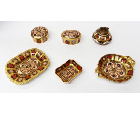 A collection of Royal Crown Derby 1128 imari pin dishes, mint dish, two trinket dishes and a desk lighter, all SGB , 1st qual